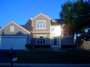 223 Cedarfield Dr, Bartlett, IL 60103