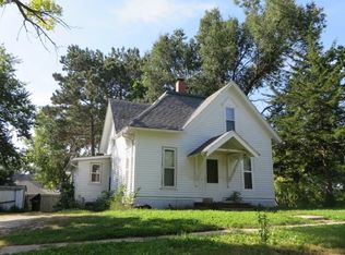 321 W 3rd St, Wayne, NE 68787