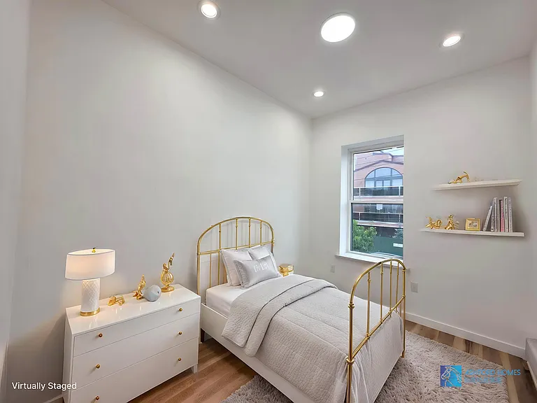 2722 E 26th St #2F — Photo 6