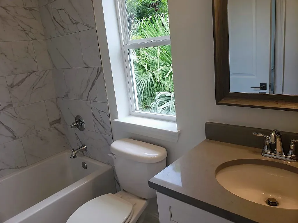 2 bed, 1308 sqft, $2,400 — Photo 3