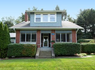 121 Bridle Rd, Glenshaw, PA 15116