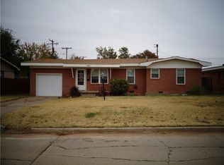 611 W Martha St, Altus, OK 73521