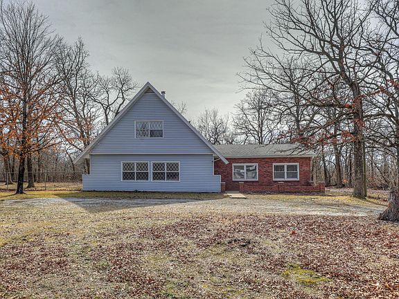 3rd image of 30696 Fox Run Lane