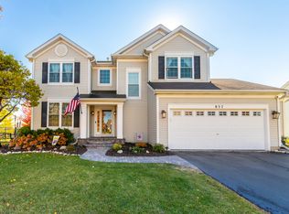 857 Great Falls Dr, Volo, IL 60073