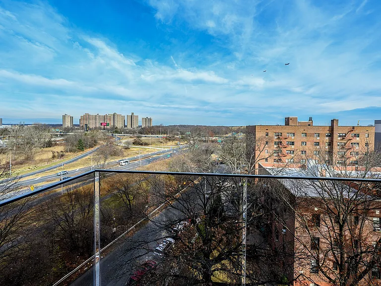 1890 Pelham Pkwy S #7C — Photo 3