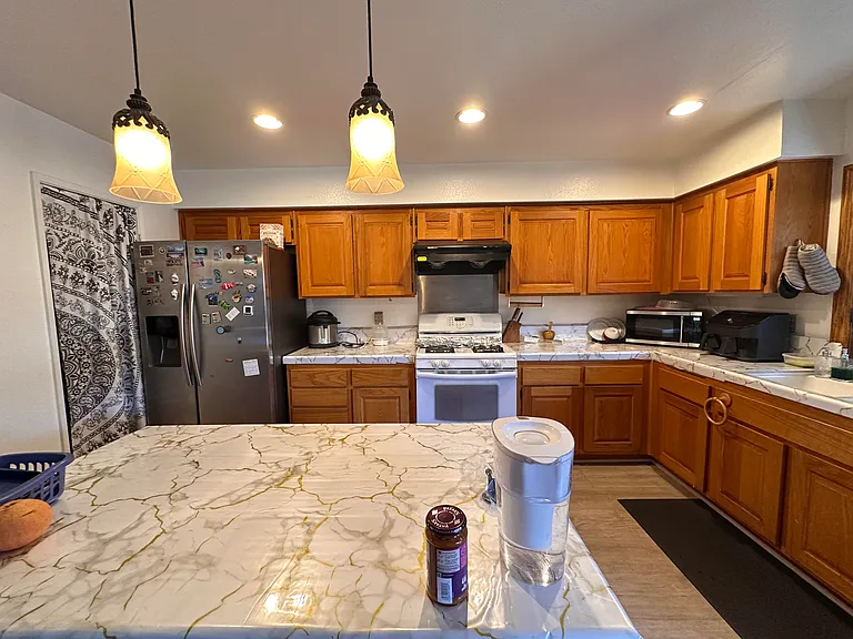 701 Knollwood Ln — Photo 9
