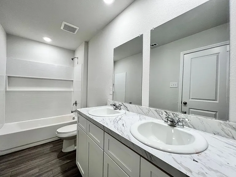 544 Quail Meadows Dr — Photo 29