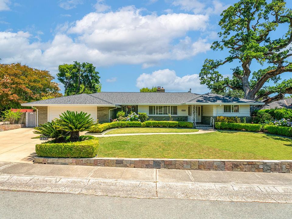 1st image of 1241 Norfolk Way