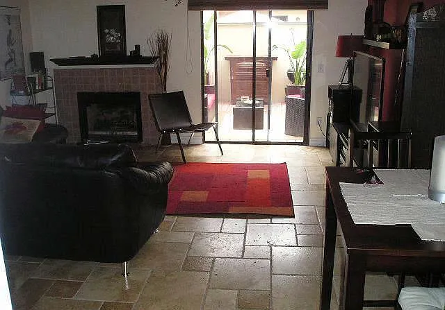 Spacious living room