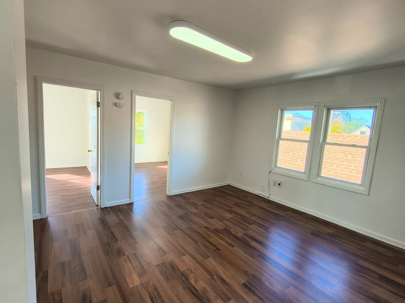 2 bed, 900 sqft, $2,400 — Photo 4