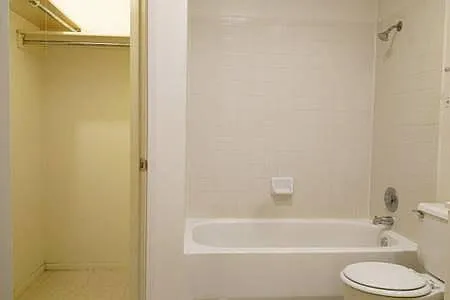 Bathroom 2 with Walk-in Closet