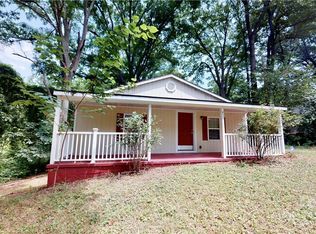 6342 Macon St, Charlotte, NC 28208