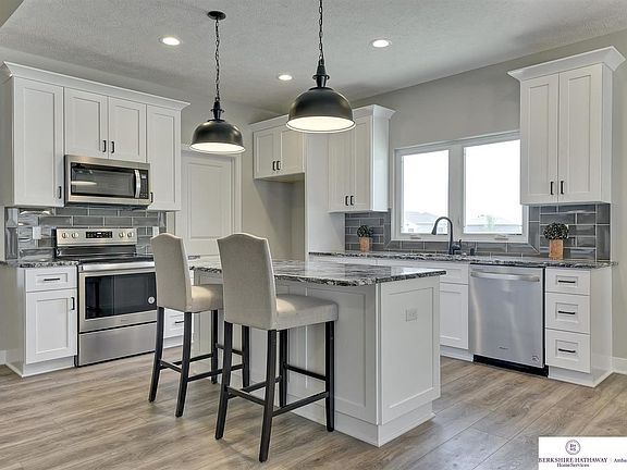 2nd image of 10209 Osprey Ln