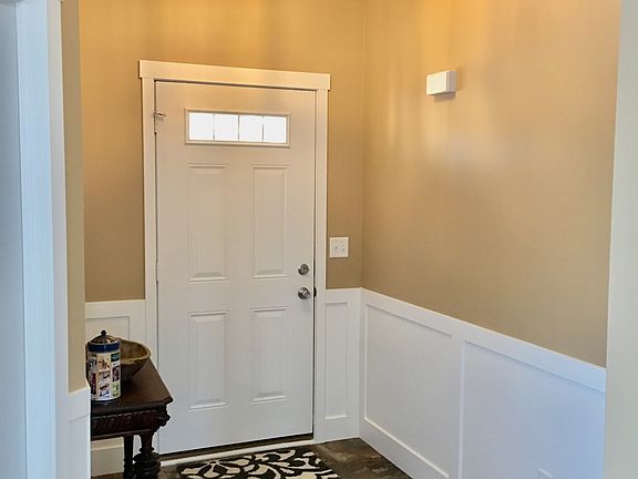 Front Entry -closet opposite