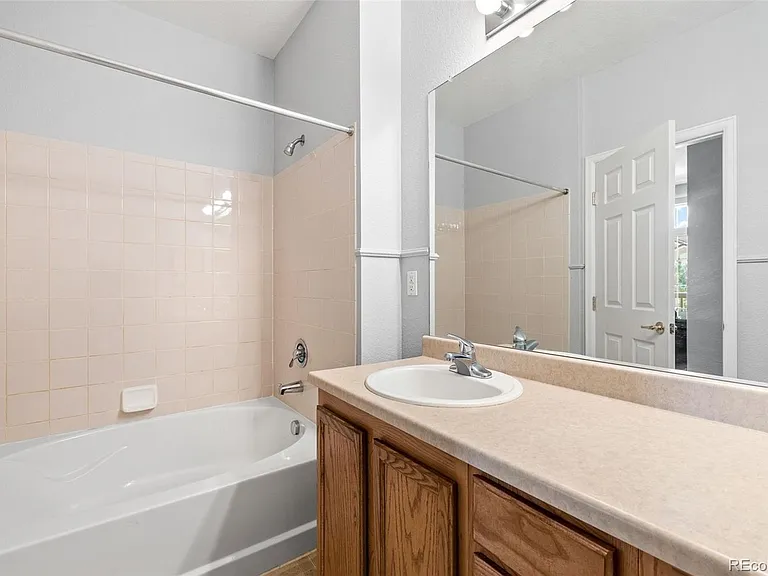 5704 N Gibralter Way #7-201 — Photo 14