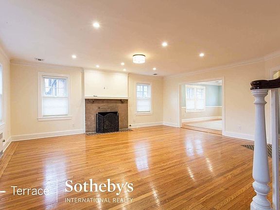 4th image of 712 Burns St