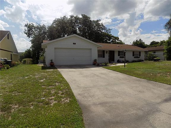 3rd image of 2096 Oldham Ave