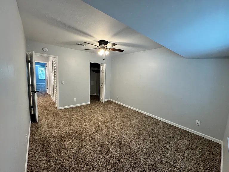 4324 Plaza Gate Ln S #202 — Photo 7