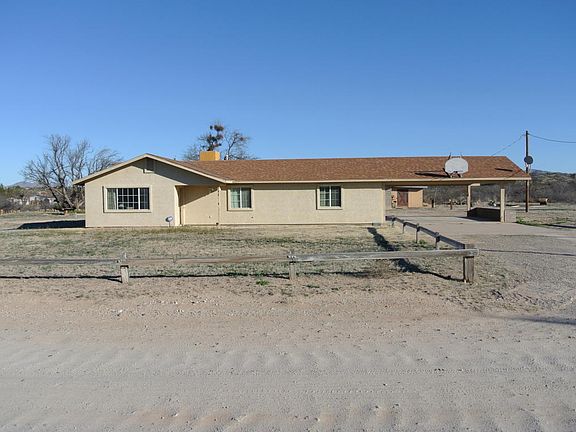 3rd image of 944 E Jewel Ln