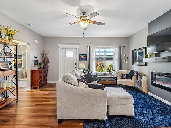 5th image of 2711 SW 23rd St