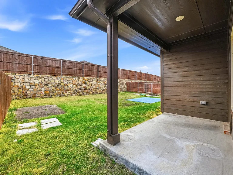 8520 Trickham Bnd — Photo 21
