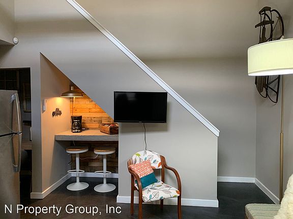 3rd image of 3002 Cecil B Moore Ave APT 27