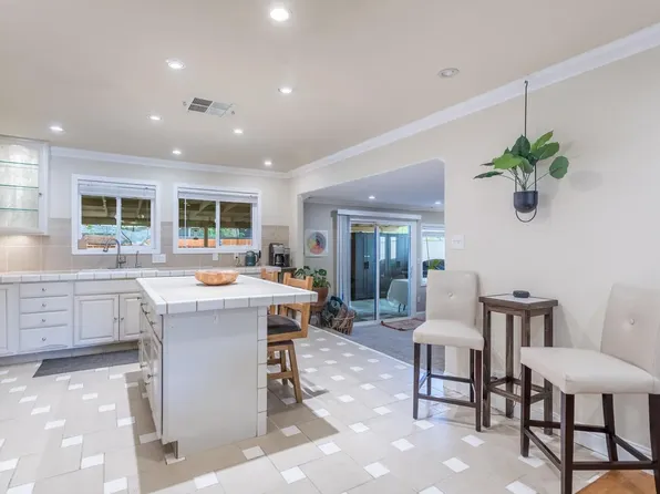 2053 Wilder Dr, Redding, CA 96001