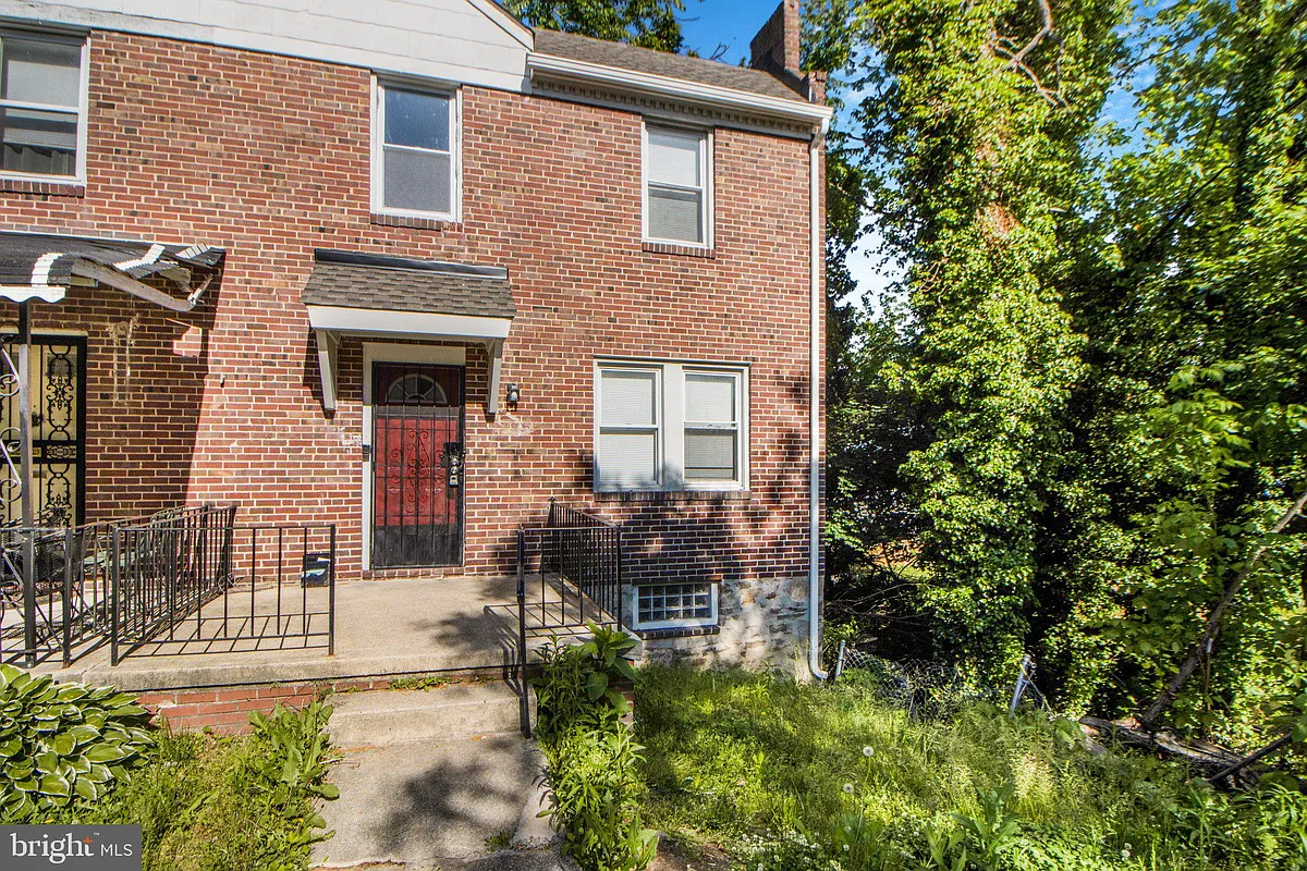 Building Photo - 5001 Govane Ave