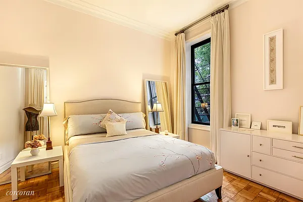 Sold by Corcoran | media 23