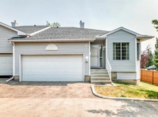 157 N Hawkstone Mnr NW, Calgary, AB T3G3X2