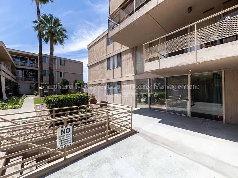 6979 Palm Ct #109-B — Photo 23