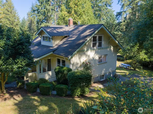 5432 New Sweden Avenue NE, Bainbridge Island, WA 98110