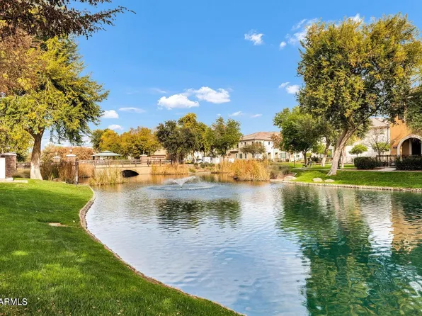 1696 E BRIDGEPORT Parkway, Gilbert, AZ 85295