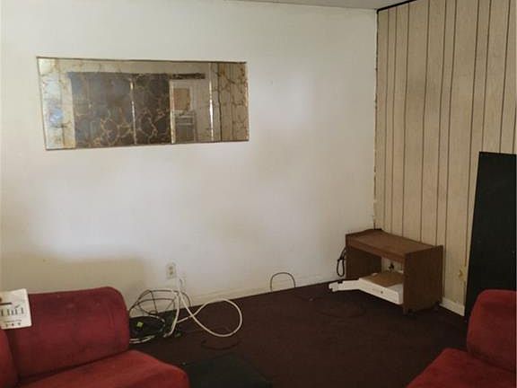 3rd image of 4731 Vanguard Ave
