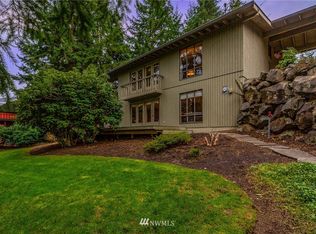 9301 SE 68th St, Mercer Island, WA 98040