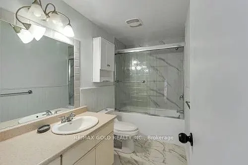 83 Speight Cres — Photo 9