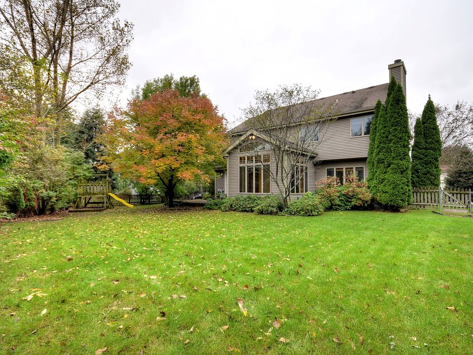 2nd image of 5839 Devoro Rd