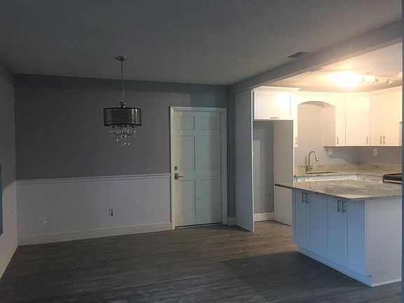 4th image of 2512 W Wilder Ave