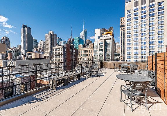 1st image of 372 5th Ave APT 4A