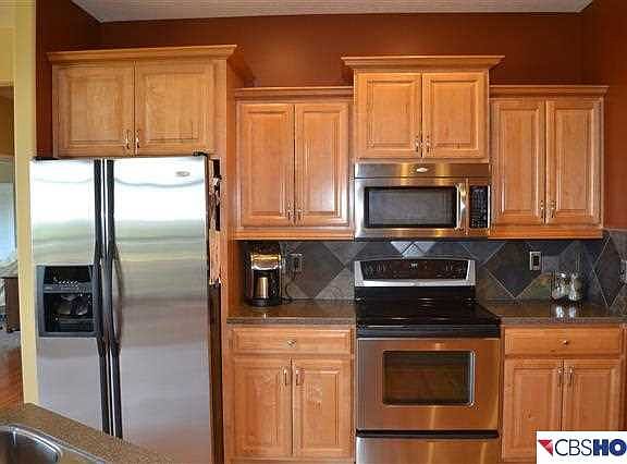 4th image of 1375 Lakeview 2 Dr