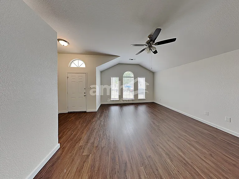 7031 Rovato Dr — Photo 9