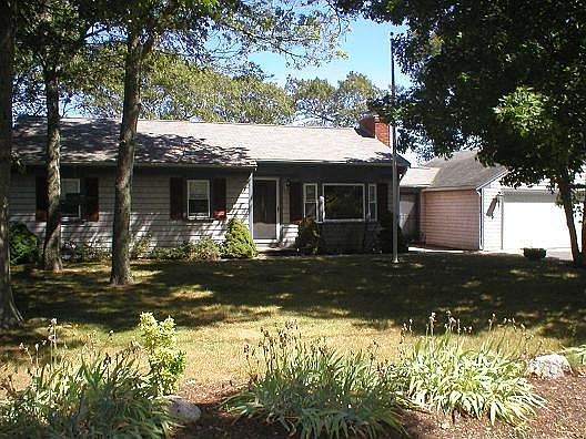 Nice yard, Great house