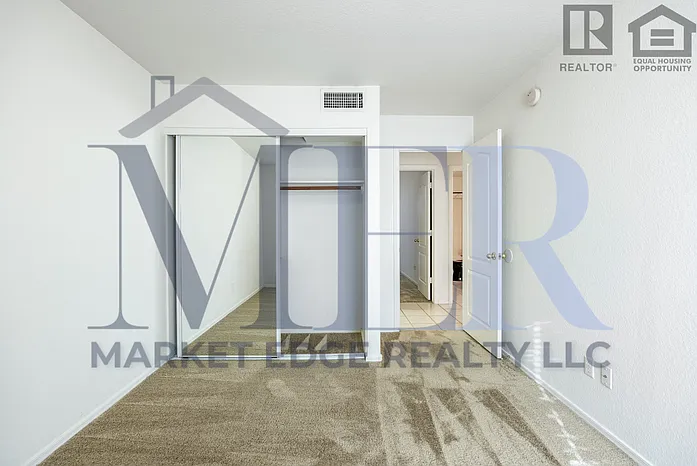 9723 W Mohawk Ln — Photo 30