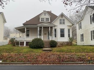 1211 Georgia St, Louisiana, MO 63353