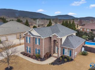 7577 Crestridge Dr, Owens Cross Roads, AL 35763