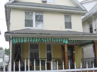 8822 189th St, Hollis, NY 11423