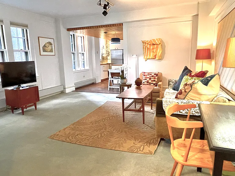 988 Memorial Dr #282 — Photo 1