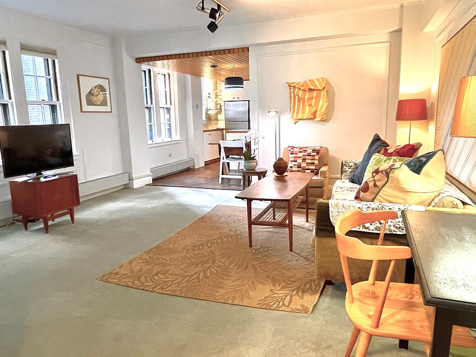 1st image of 988 Memorial Dr APT 282