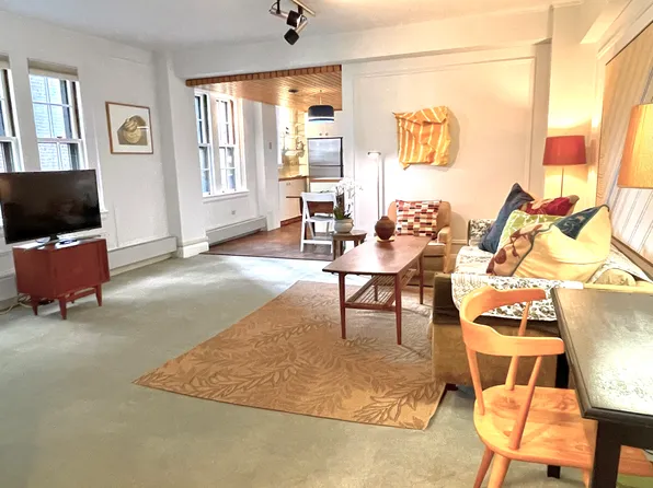 988 Memorial Dr APT 282, Cambridge, MA 02138