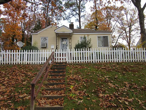 1013 Kensington Ave Photo 1 1013 Kensington Ave Photo 1